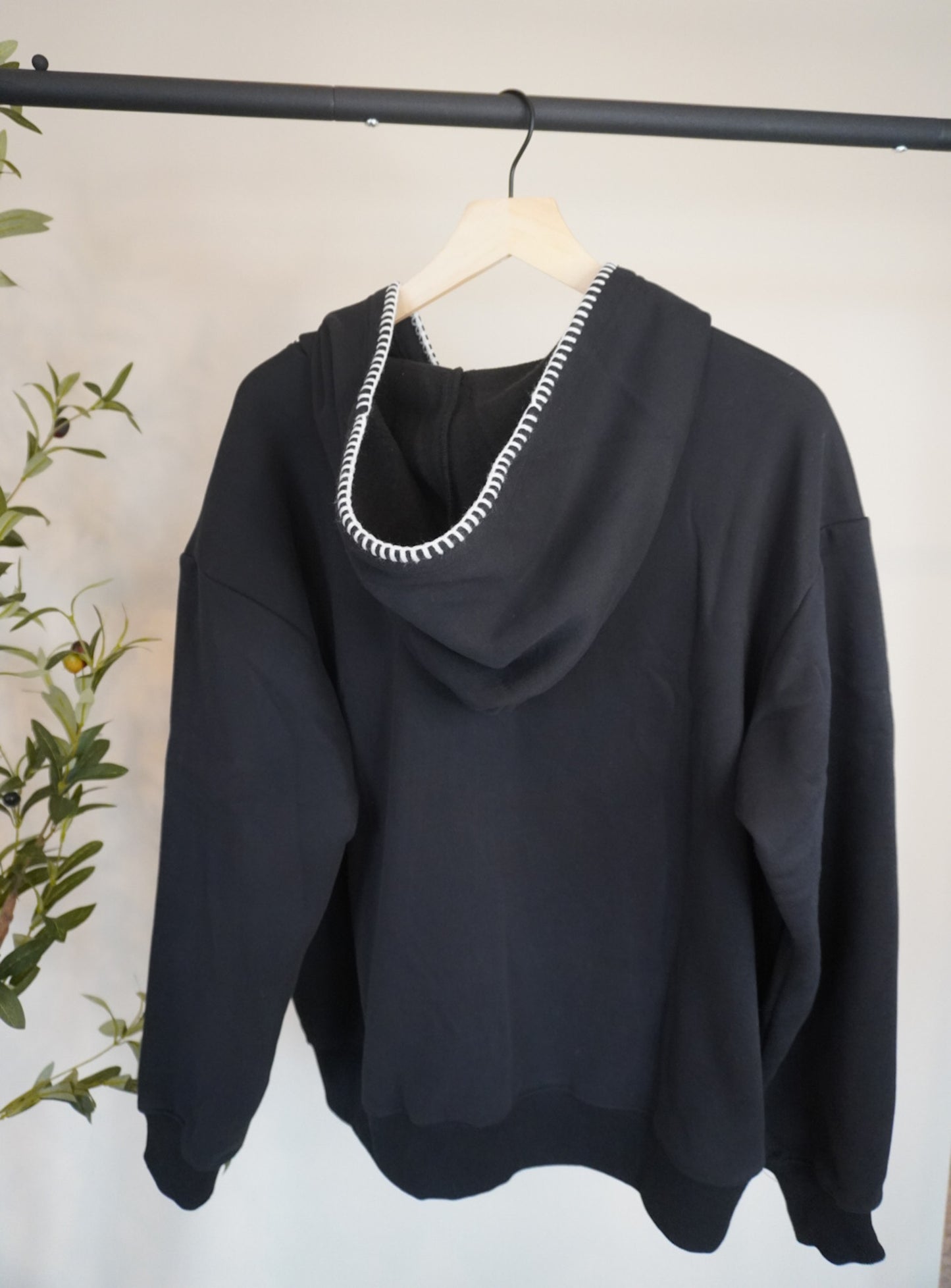 Noel Contrast Stitch Zip